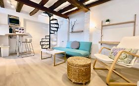 Charming Gran Vía Attic